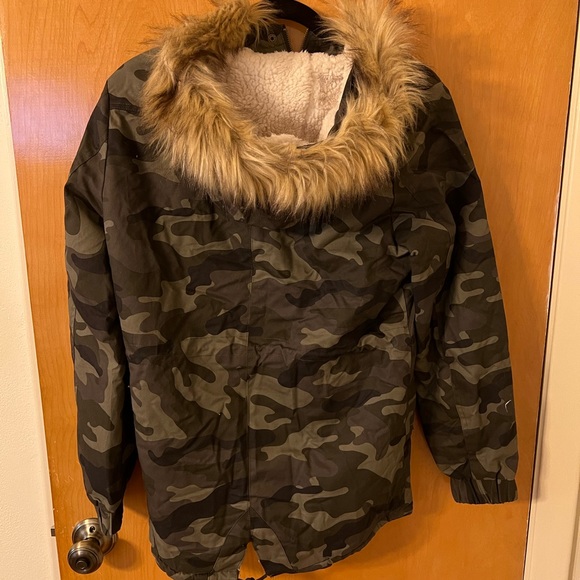 Winter jacket - Picture 2 of 4